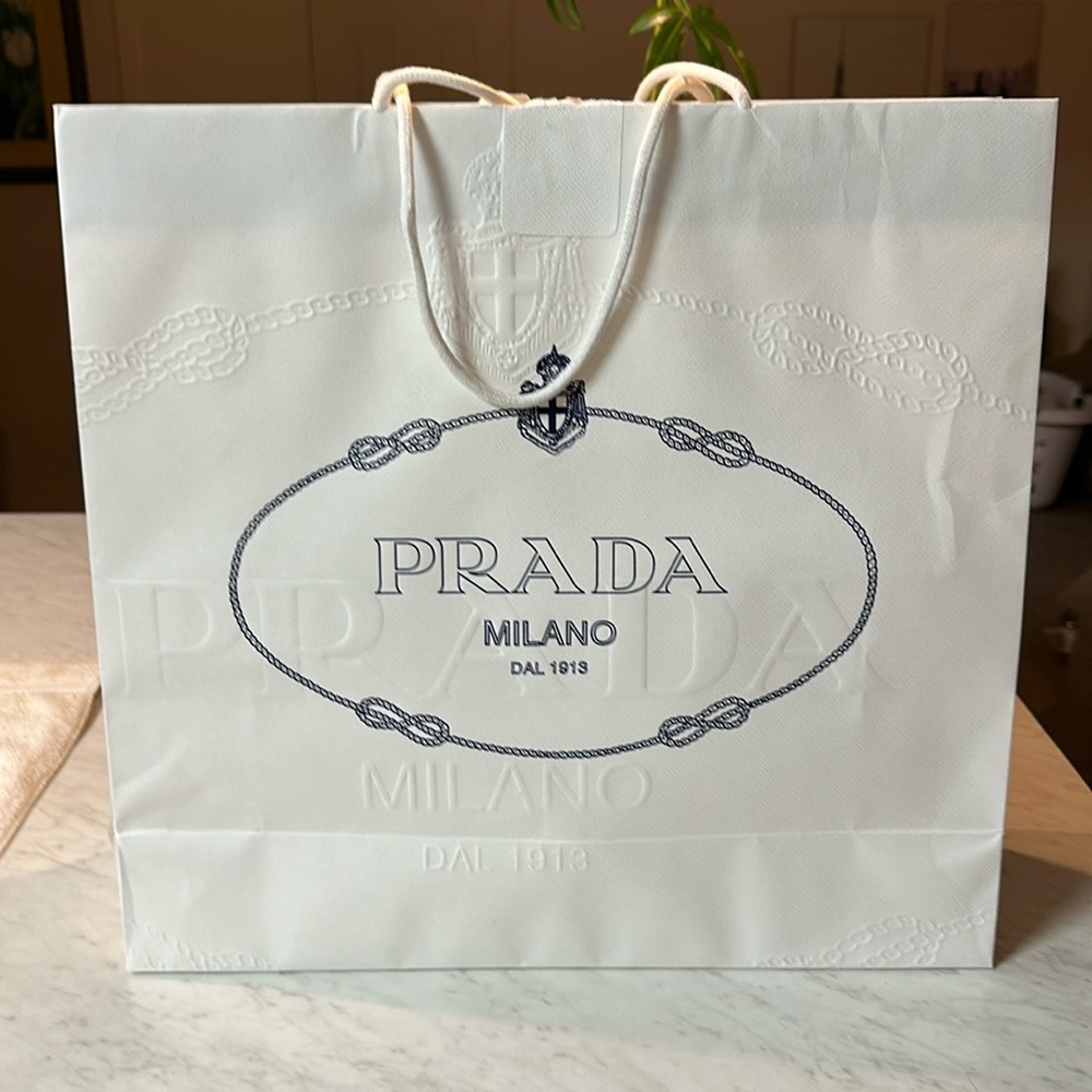 PRADA FOR SALE 🪬🪬🪬🪬🪬🪬